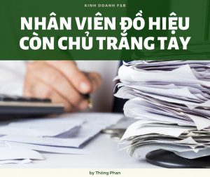 nhan-vien-an-tren-dau-tren-co